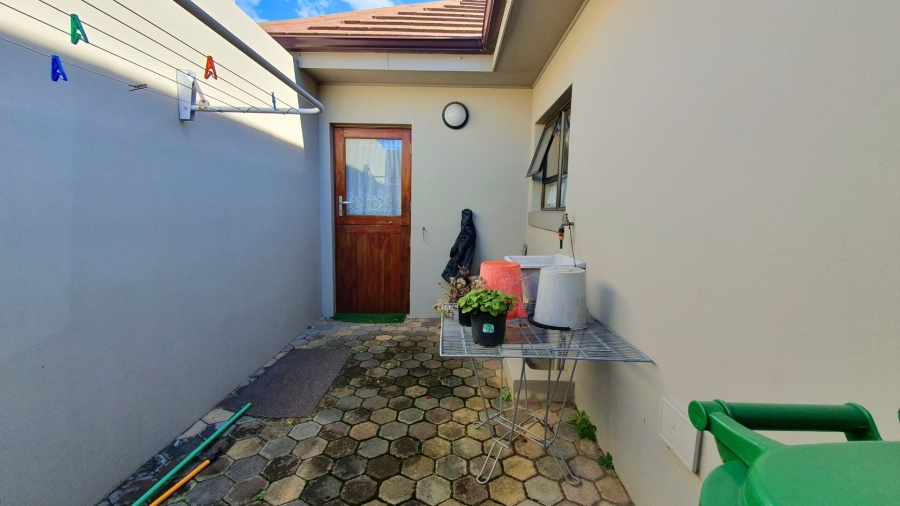 3 Bedroom Property for Sale in Paradise Coast Western Cape